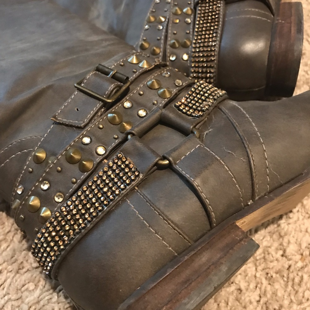 Knee length boots - Picture 2 of 4